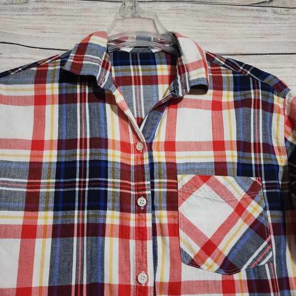 🌺3/$20 Old Navy Boyfriend Shirt Red Blue Plaid Button Down Shirt M - Picture 2 of 7